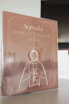 Agenda Litúrgica e Pastoral 2026 - Semanal - Capa cristal Produto Agenda Litúrgica e Pastoral 2026 - Semanal - Capa cristal